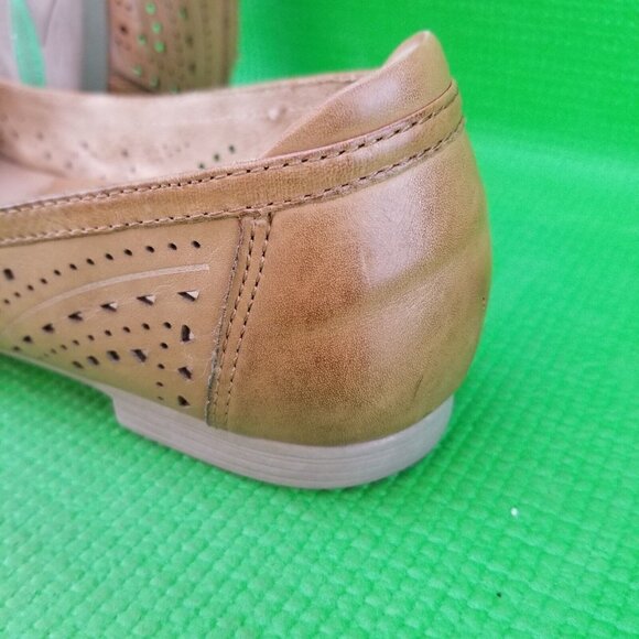 ✅EARTH ROYALE SAND BROWN LEATHER BALLET FLATS WOMENS Size 9B LOAFERS DRESS SHOES - Picture 14 of 16